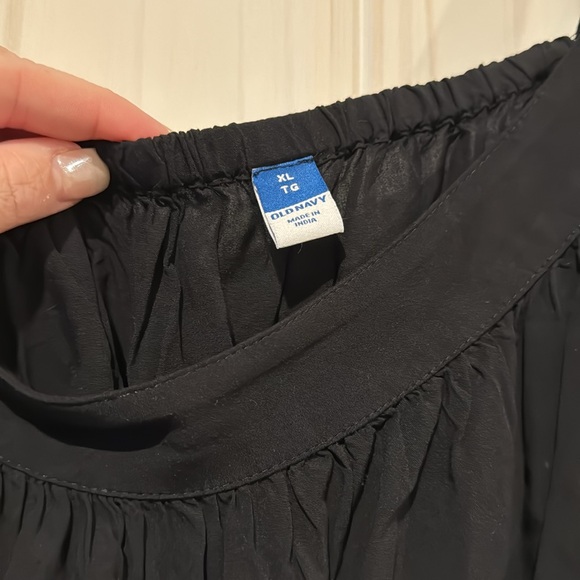 Old Navy Tank - off the shoulder - never worn - Picture 2 of 2